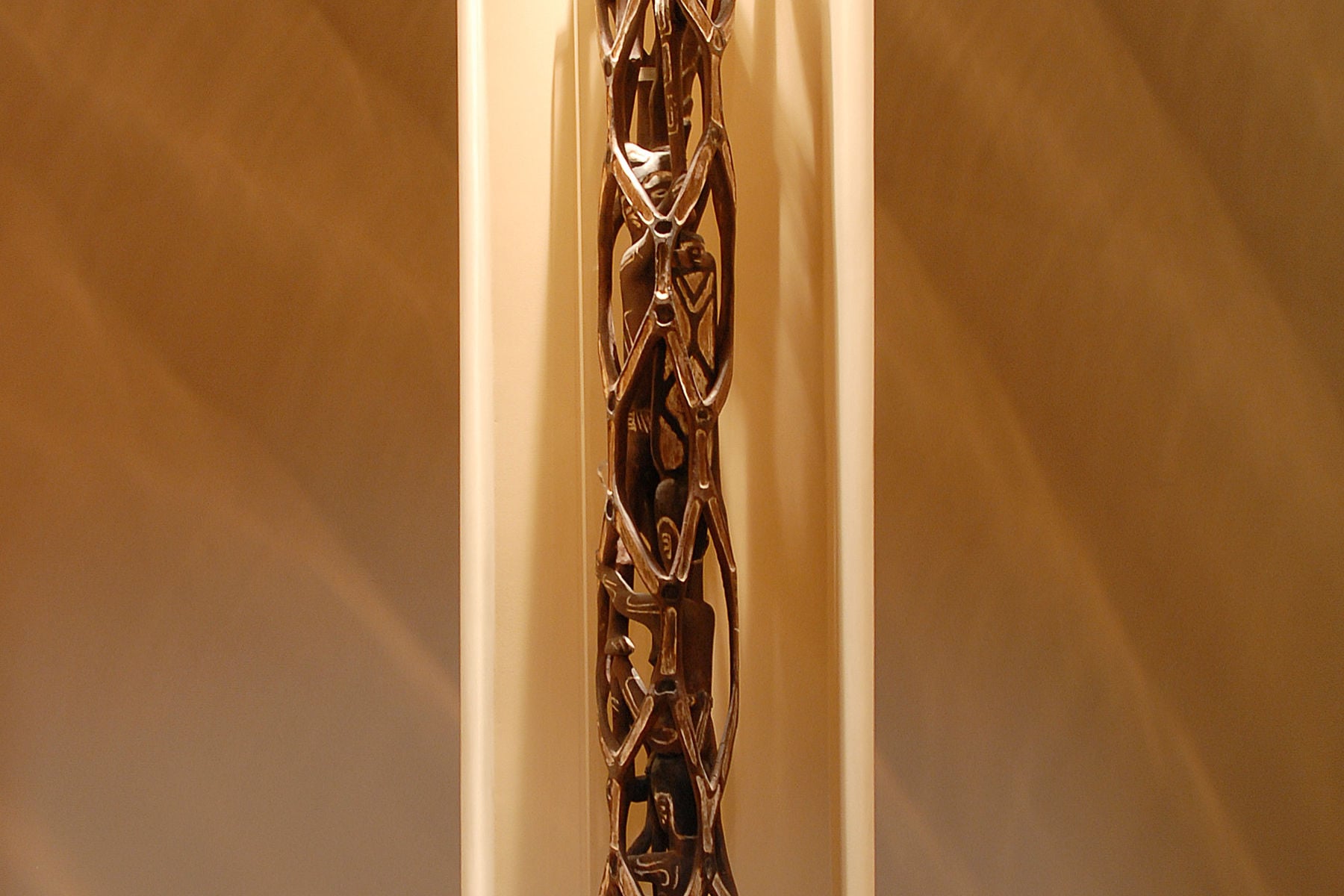 Los Feliz — art niche at the hallway